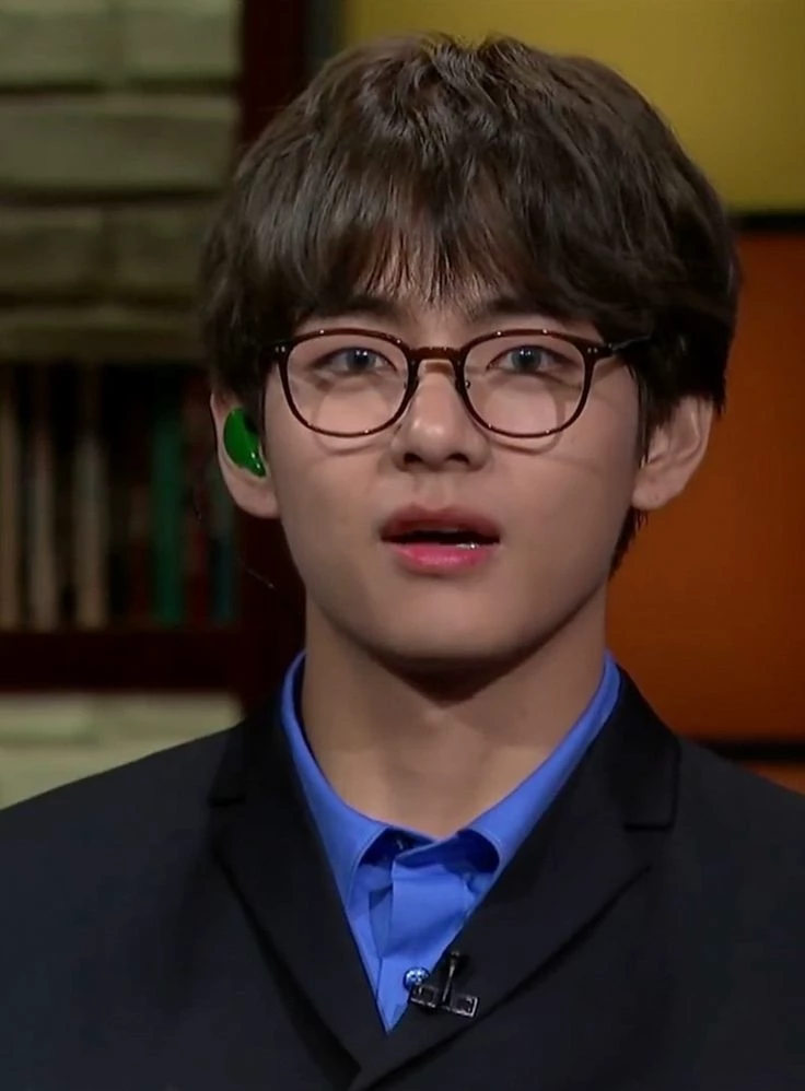 Kim Taehyung thumbnail