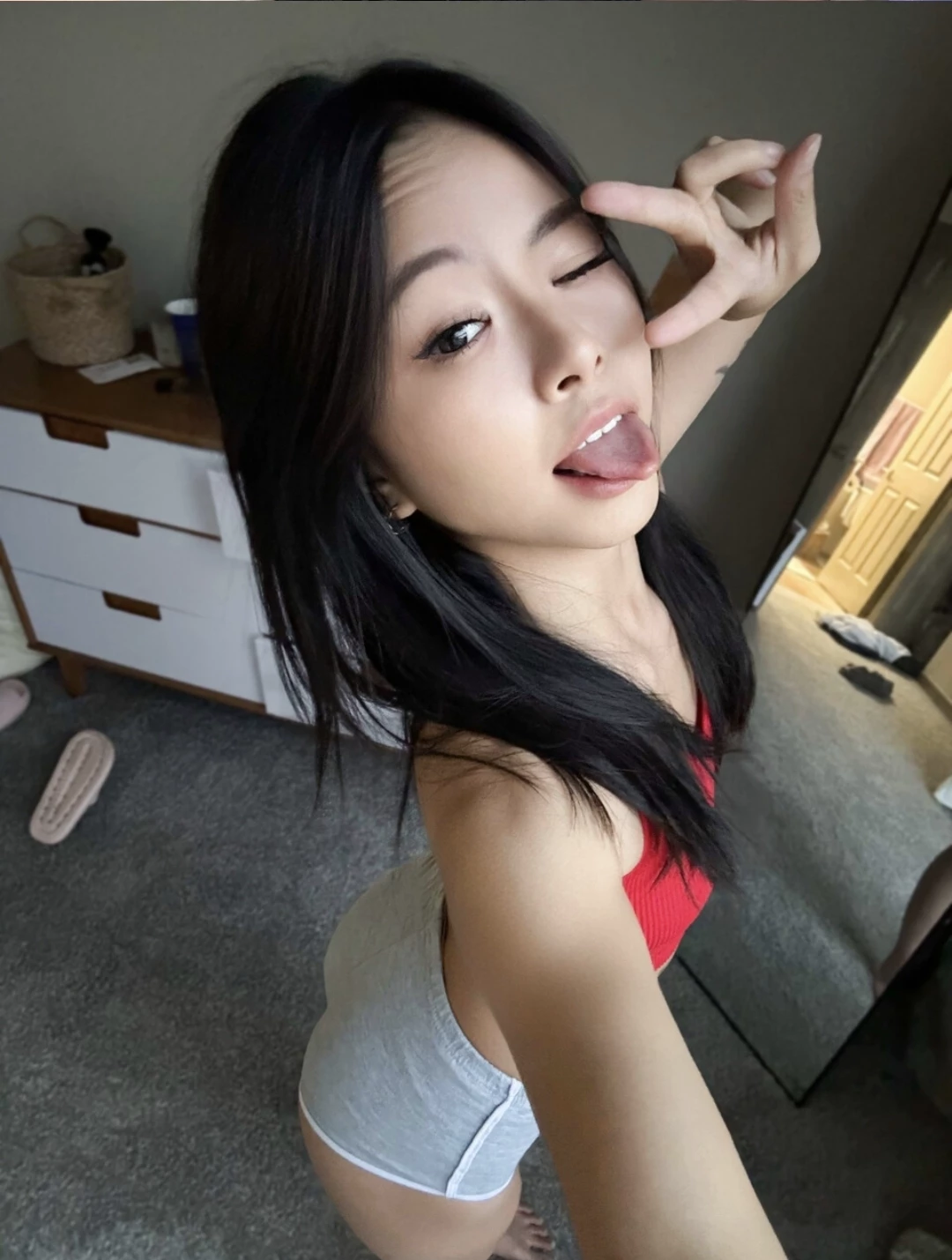 Zuki Lee thumbnail