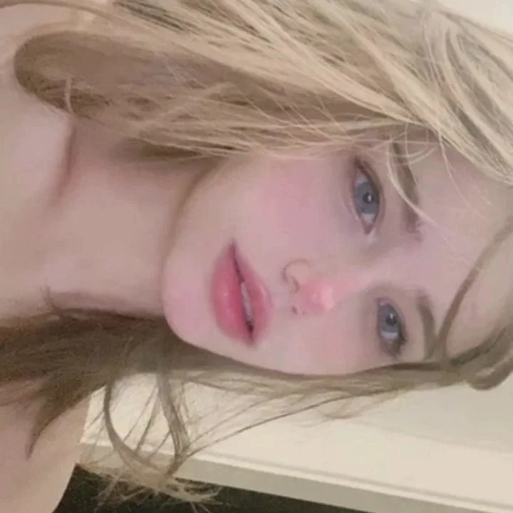 Elena thumbnail