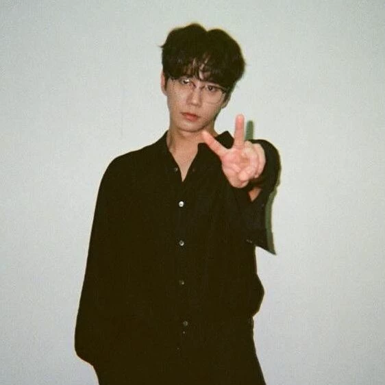 Lee JunYoung  thumbnail