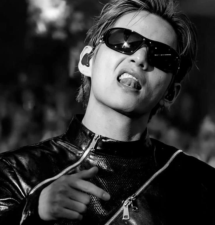Kim Taehyung thumbnail