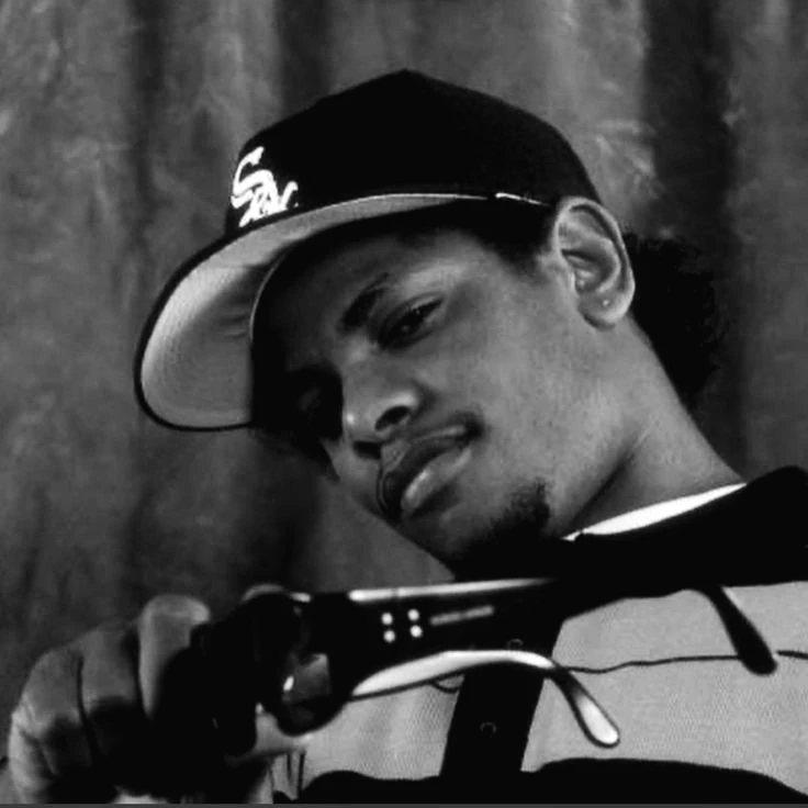 Eric Lynn Wright (Eazy-e) thumbnail