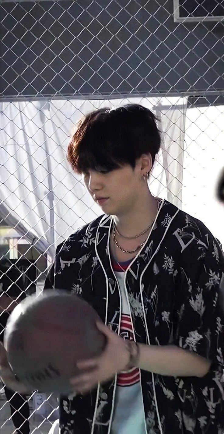 YOONGİ thumbnail
