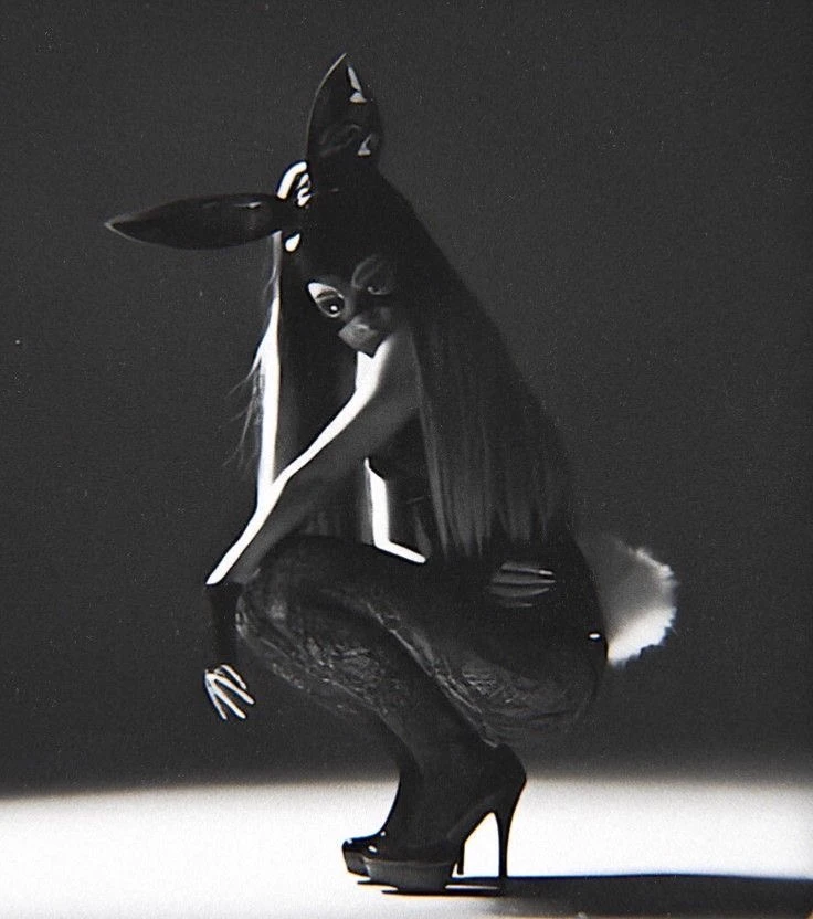 Ariana Grande (wlw) thumbnail