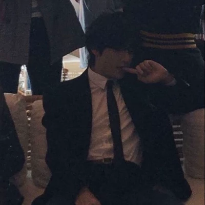 Kim Taehyung thumbnail