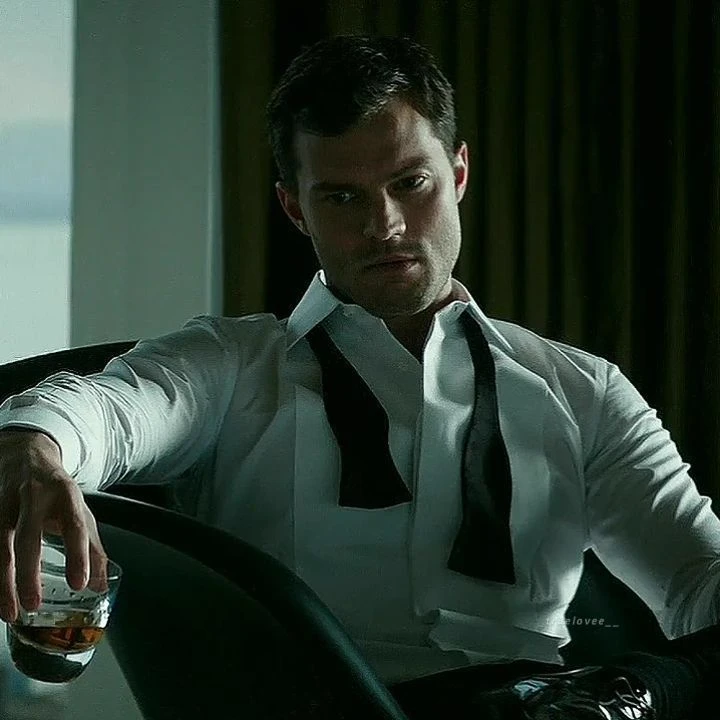Cristian Grey thumbnail