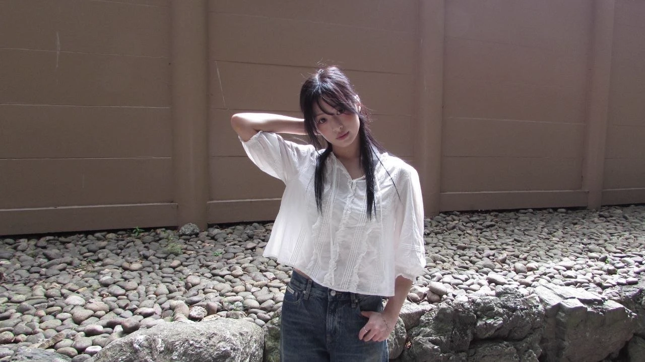 Ahyeon thumbnail