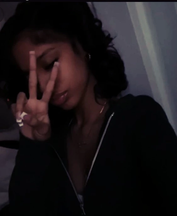 izzy thumbnail