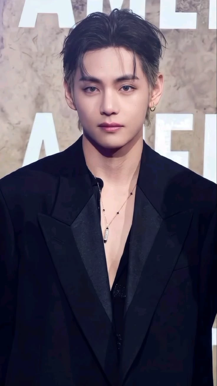 Kim Taehyung thumbnail