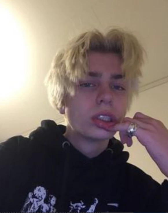 Karl thumbnail