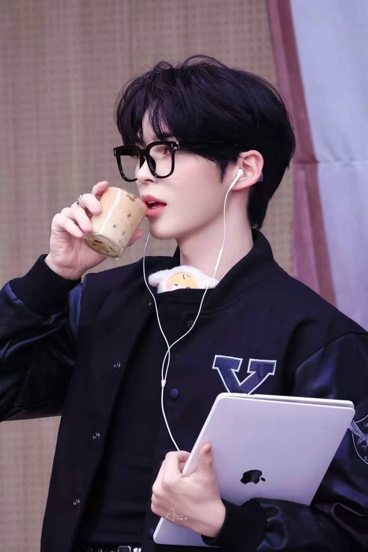 Sung Hanbin - Haobin thumbnail