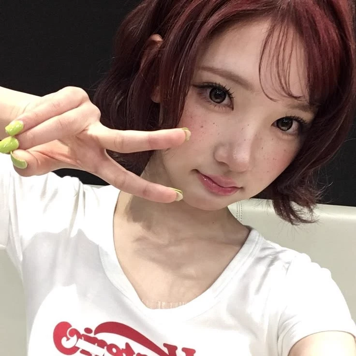 Jiwoo ୨୧