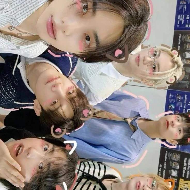 Stray Kids | The Makeup Artist | thumbnail