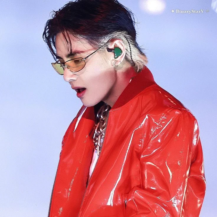 Kim Taehyung thumbnail