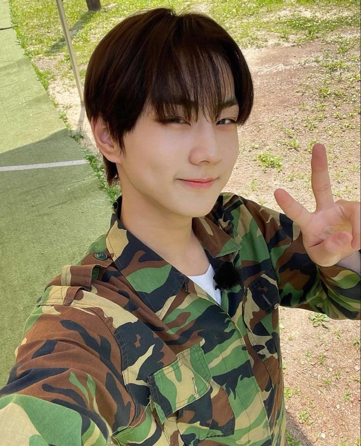 Jungwon thumbnail