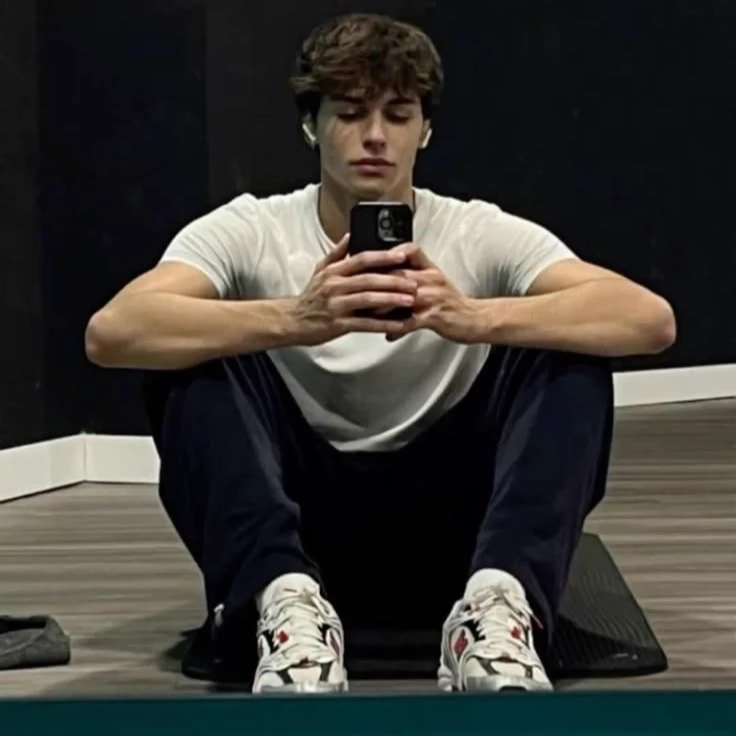 Hunter Davidson thumbnail