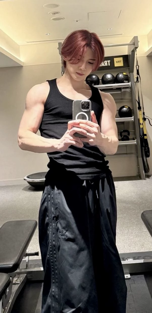 Kang Yeosang  thumbnail