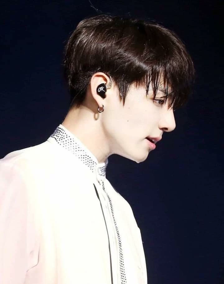 Jeon Jungkook (Cold × Sunshine) thumbnail