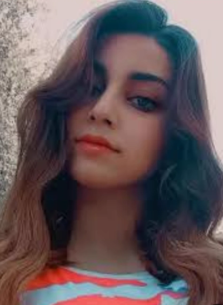 Lena Hart thumbnail