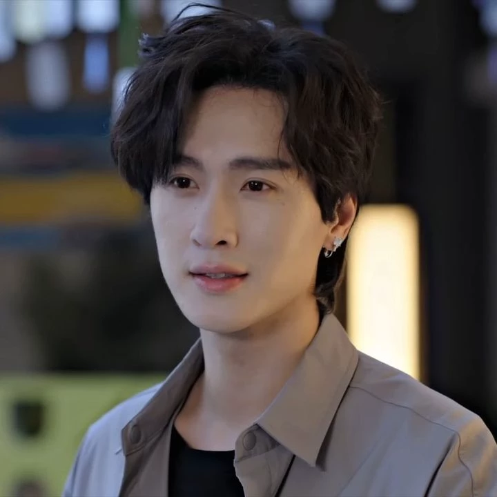 Hyunjin thumbnail