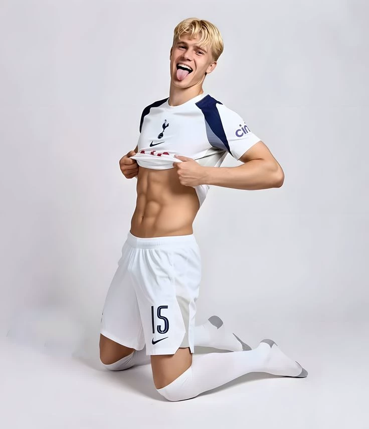 Lucas Bergvall — BL - GAY. thumbnail