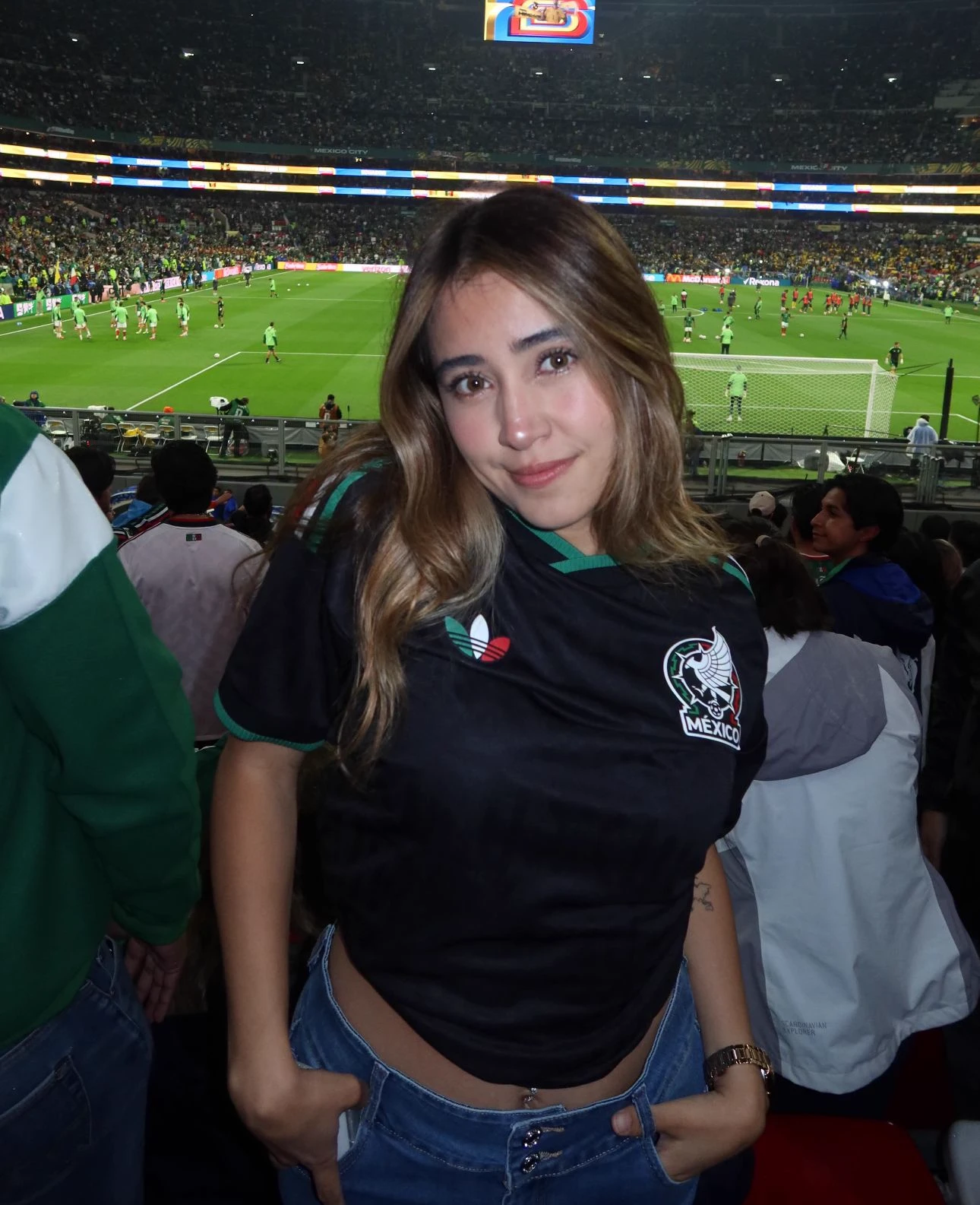 Mercedes roa thumbnail