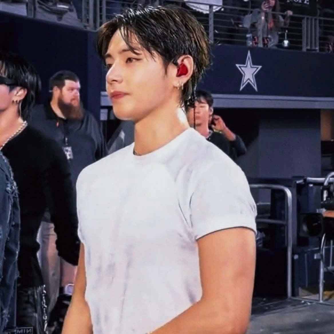 Kim Taehyung thumbnail