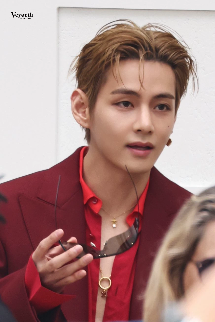 Kim Taehyung thumbnail