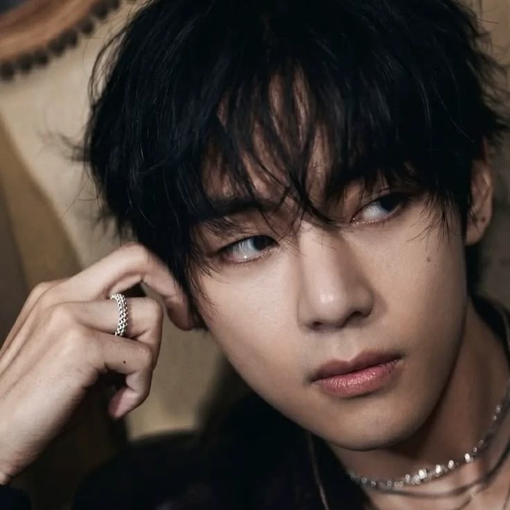 Kim Taehyung thumbnail