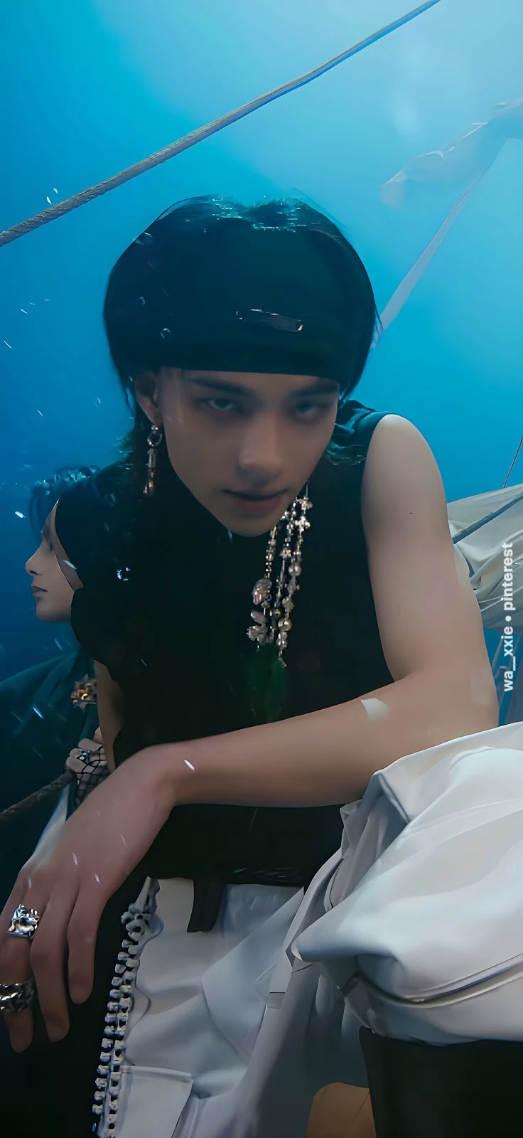 hyunjin thumbnail