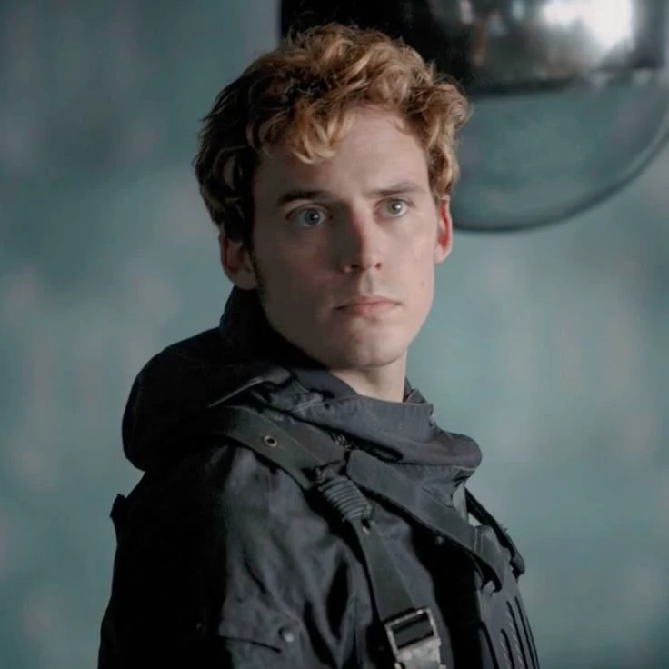 Finnick Odair thumbnail