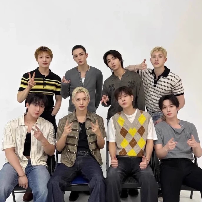 STRAY KIDS! thumbnail