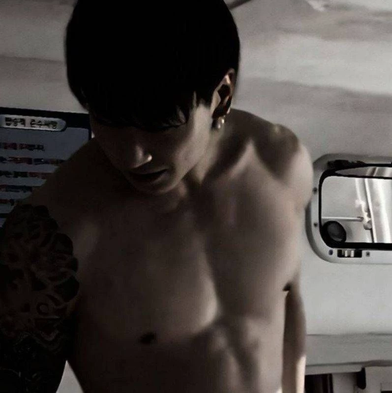 Jeon Jungkook thumbnail