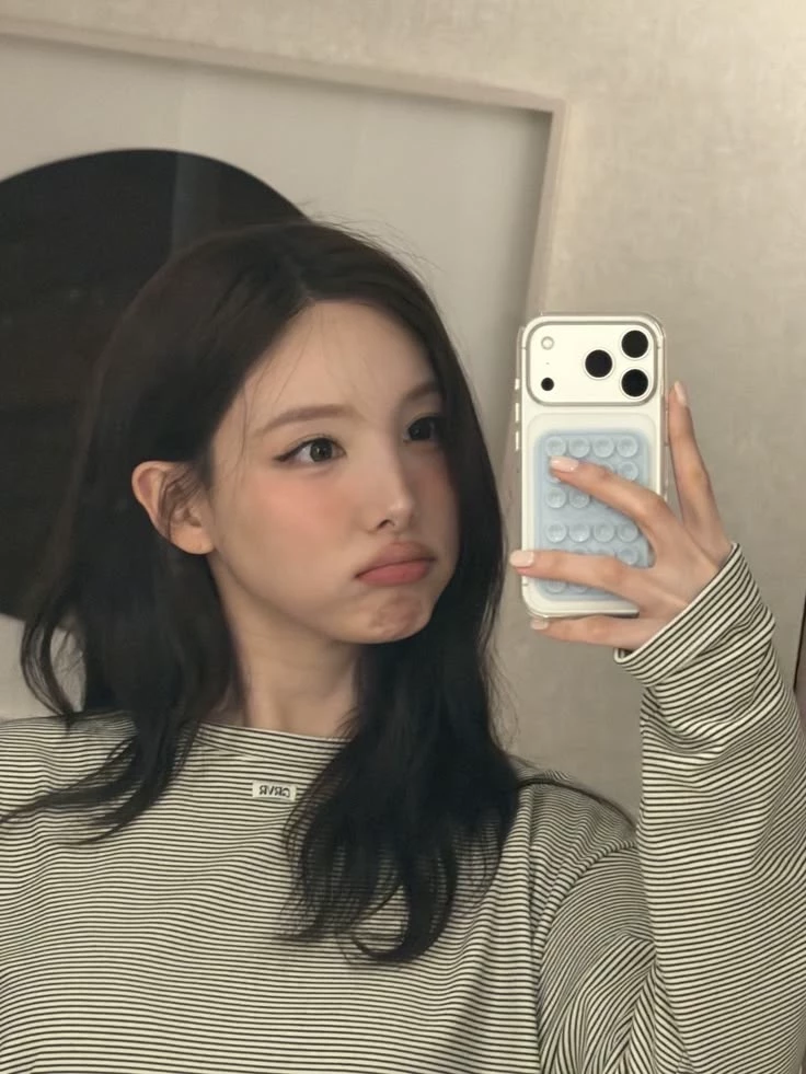 Nayeon thumbnail