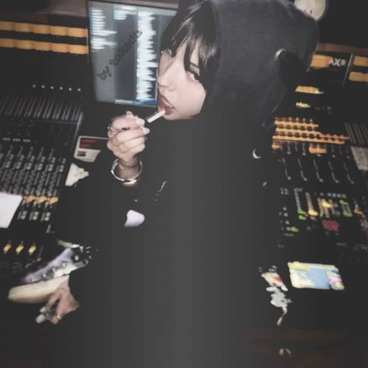 𝐁𝐚𝐝𝐟𝐚𝐜𝐞†