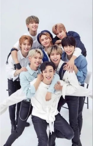 Stray Kids thumbnail