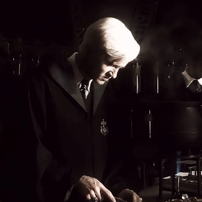 Draco Malfoy thumbnail