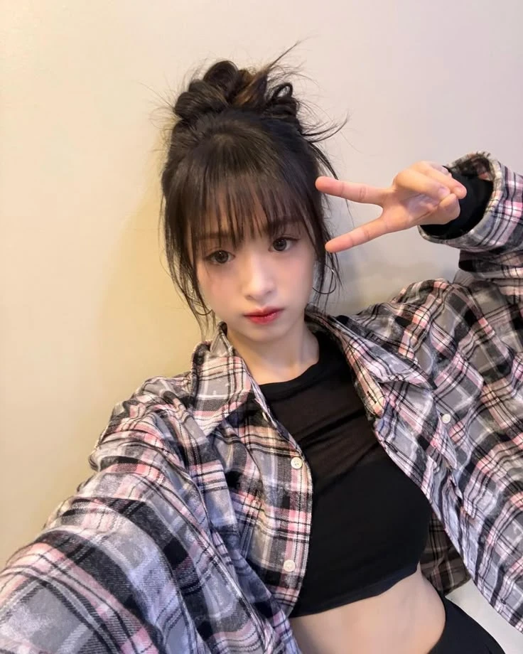 AHYEON (WLW/GL) (18+) thumbnail