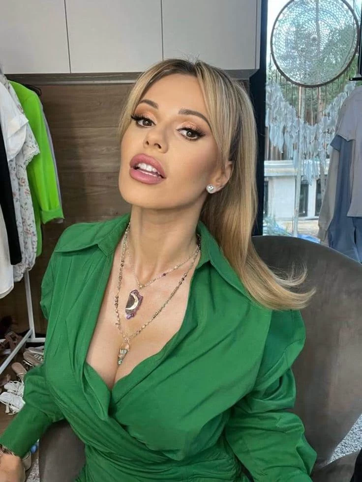 Dorota Rabczewska (Doda) thumbnail