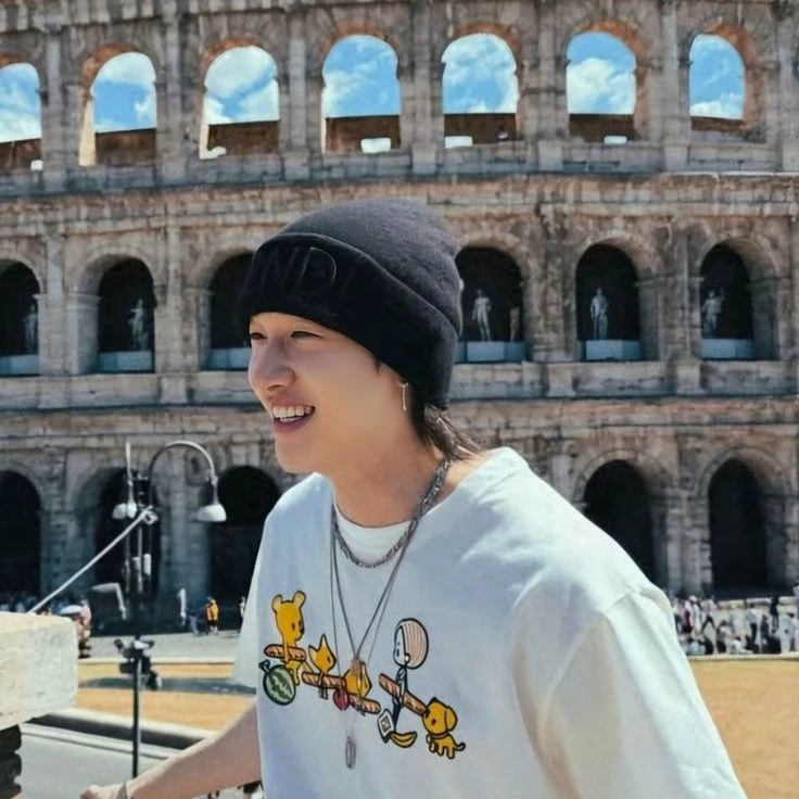 Bang Chan thumbnail
