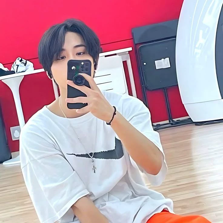 Han Jisung thumbnail