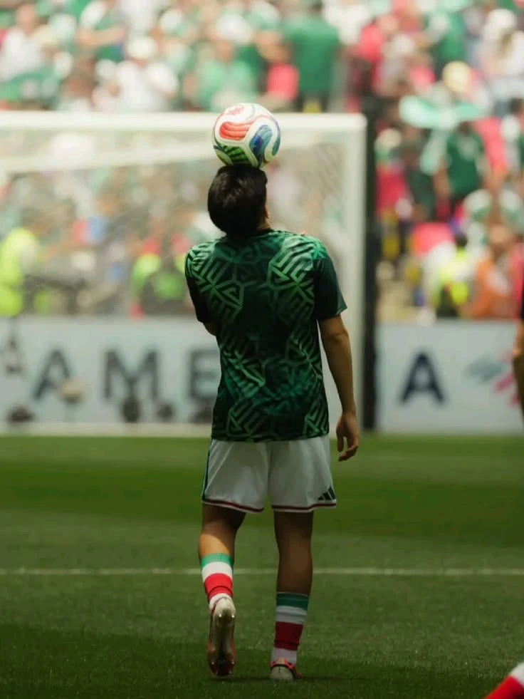 Gilberto Mora thumbnail