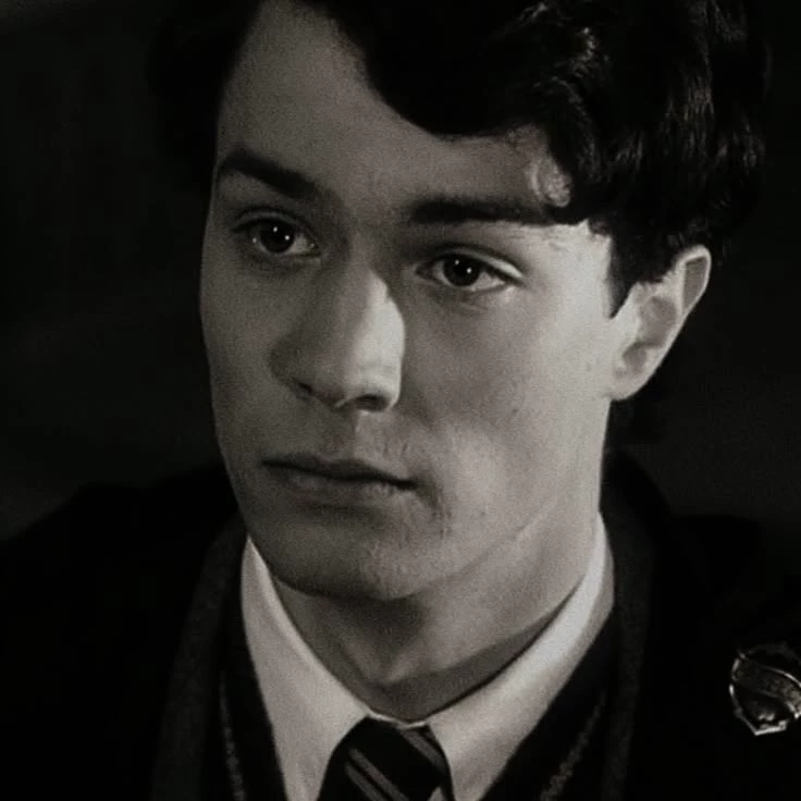 Tom Riddle thumbnail