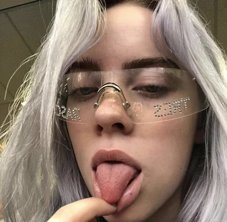 Billie Eilish 🕷️ thumbnail