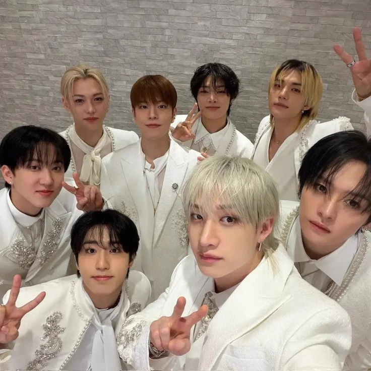 Stray Kids thumbnail
