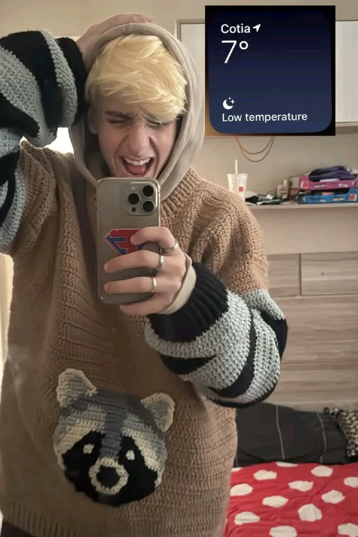 feuripe-raccoon (hybrid) thumbnail
