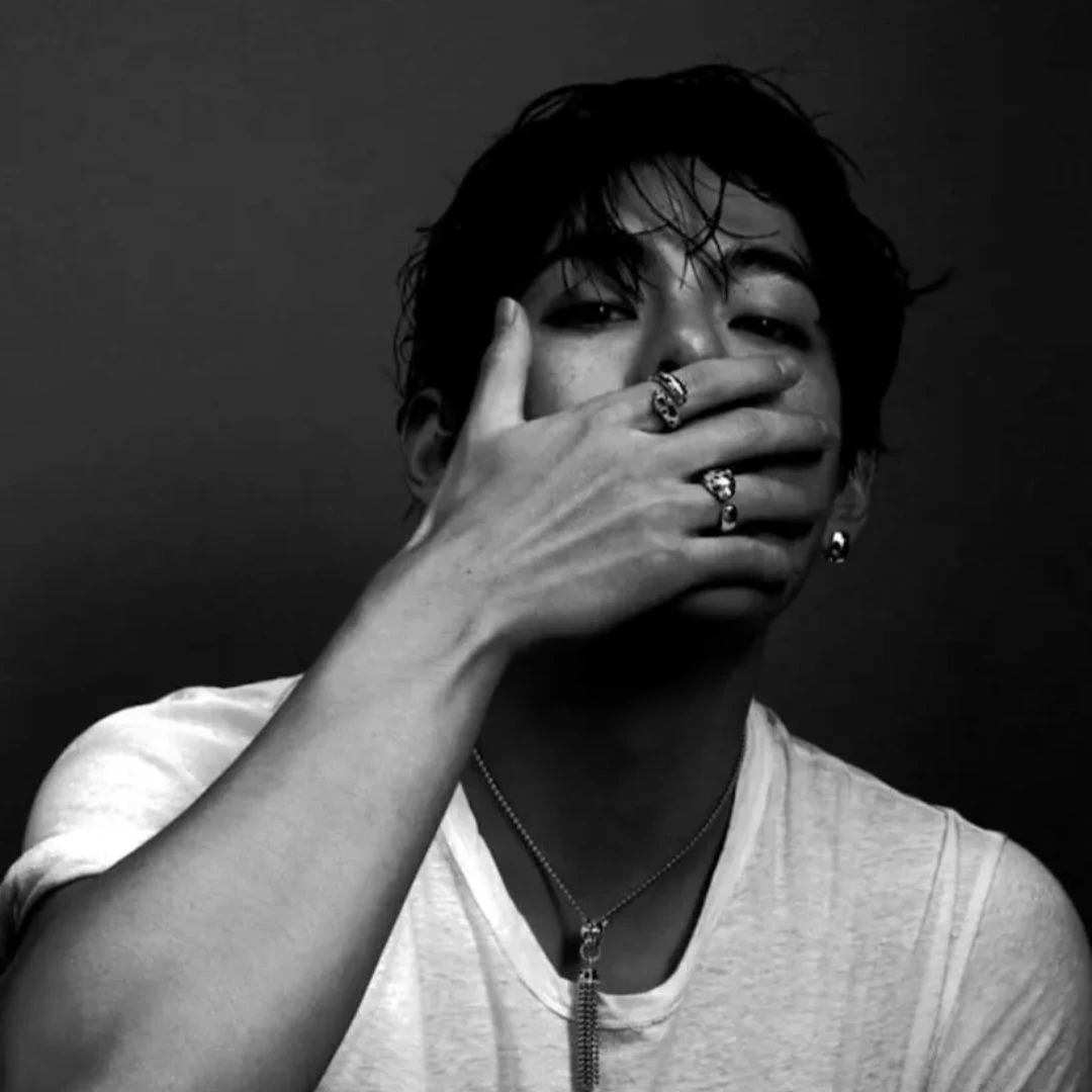 Kim Taehyung thumbnail