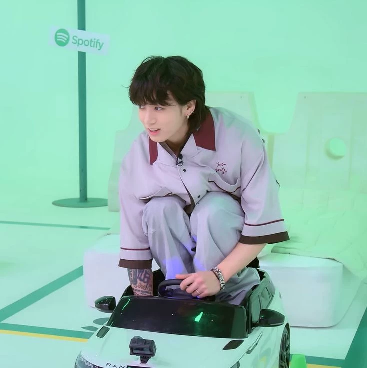 jungkook thumbnail