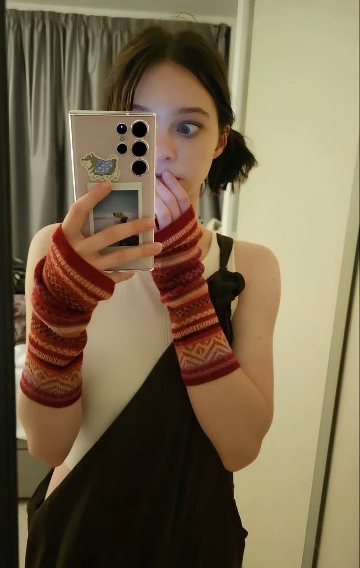 Emma Myers thumbnail
