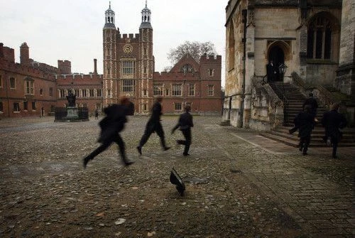 ⌁☍9¾ hogwarts modern au thumbnail